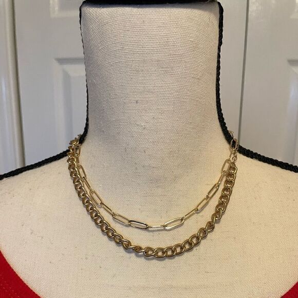 Double Gold Chain Set Costume Jewelery - ~ 18” - Picture 1 of 2